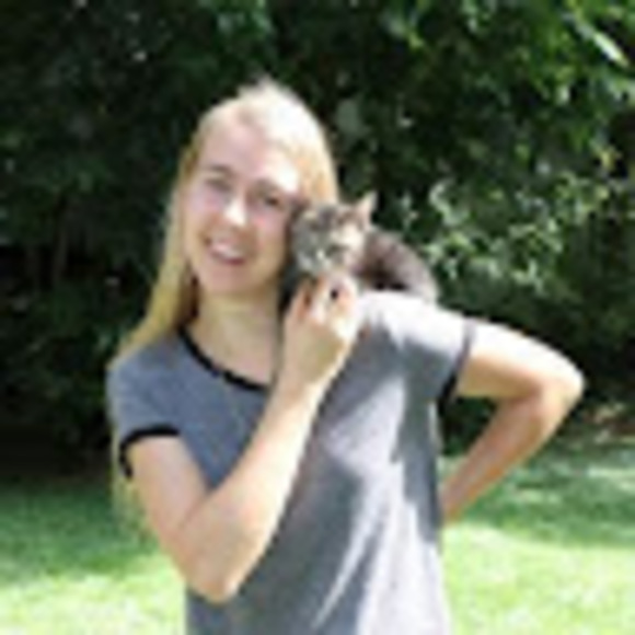 Meet your Posher, Emily - Picture 1 of 1